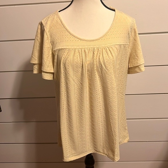 Kim Rogers Tops - Kim Rogers Flutter Eyelet Top